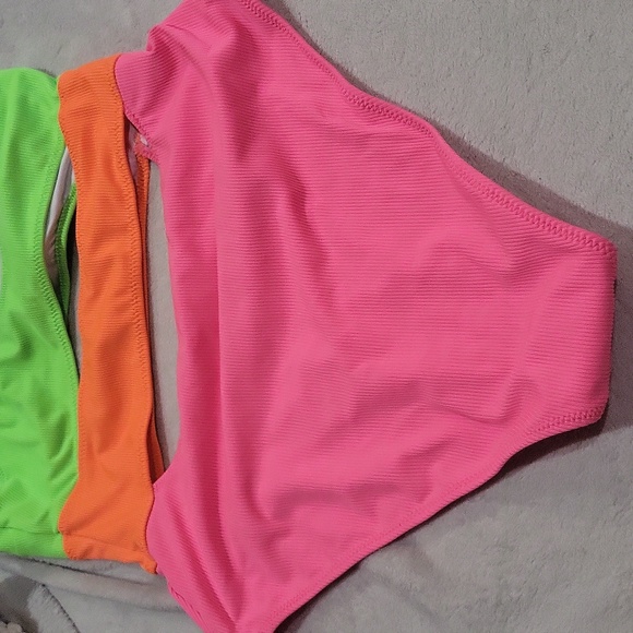 Popvil Swimsuit - Picture 8 of 12